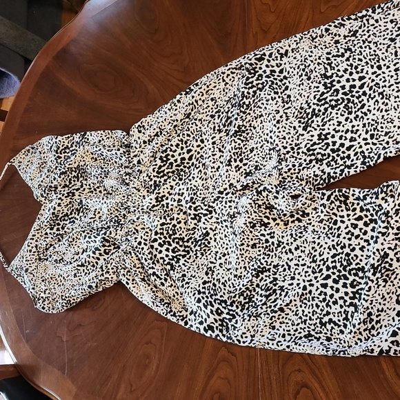 GUESS leopard print jumpsuit - Picture 8 of 9